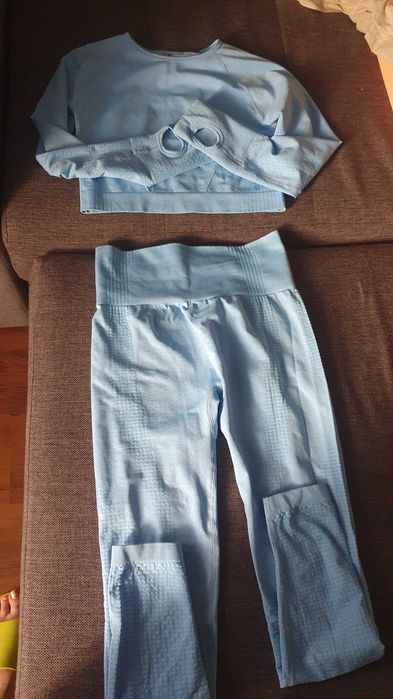 Спорт костюм для фітнеса лосини топ