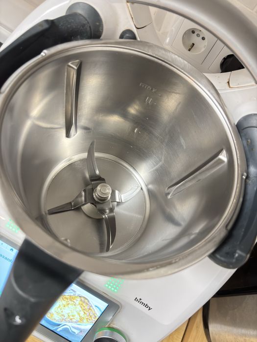 Bimby TM6 com acessórios