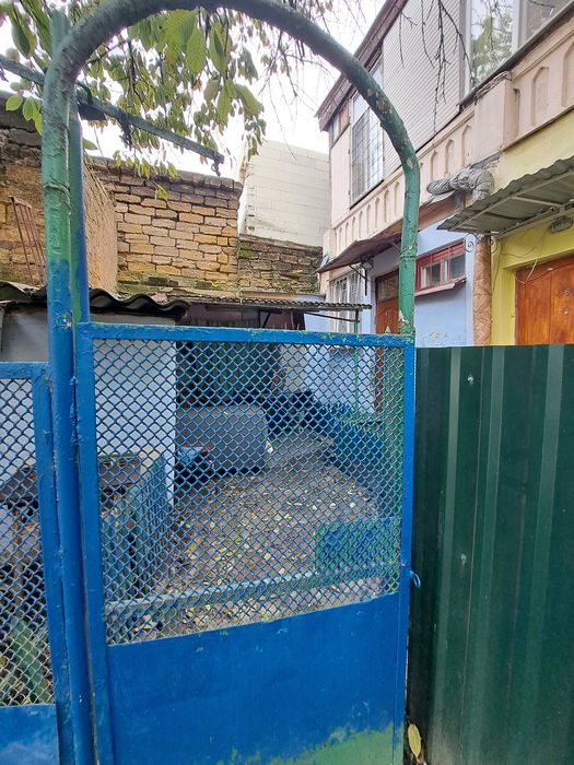 Квартира со своим палисадником !