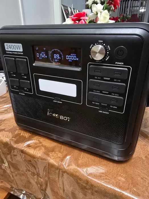 Зарядна станція Fossibot f2400