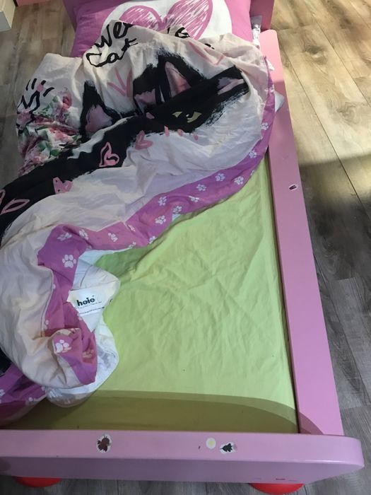 Zestaw ikea mamut łóżko oraz kapa brokuly i maskotka brokuł