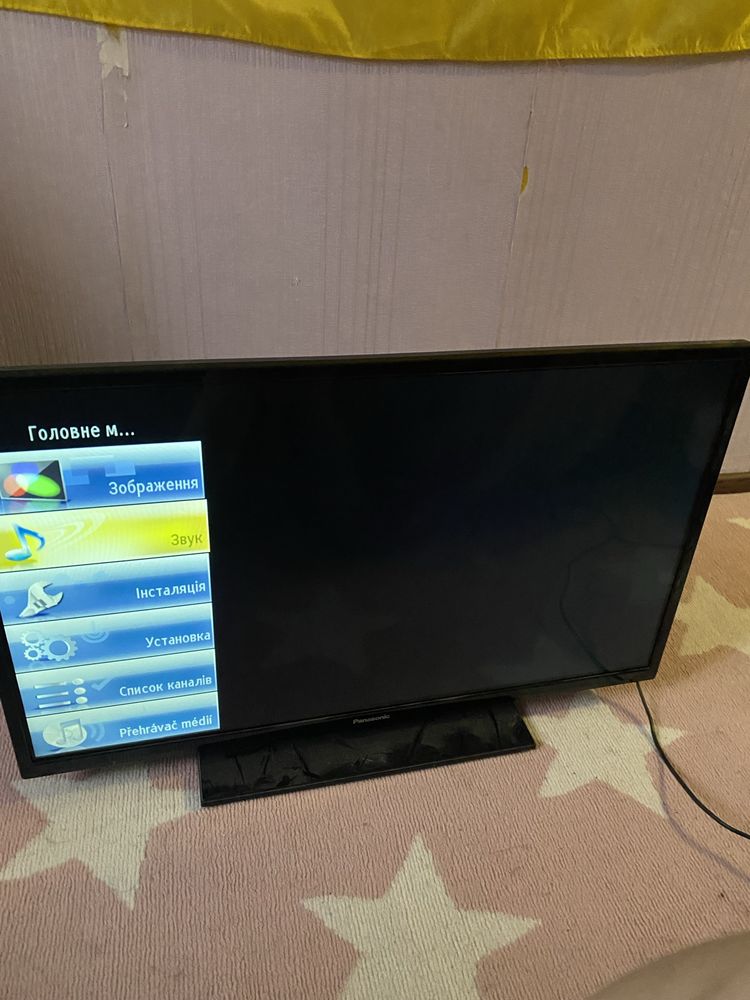 Телевізор Panasonic tx-32cw304 lcd tv