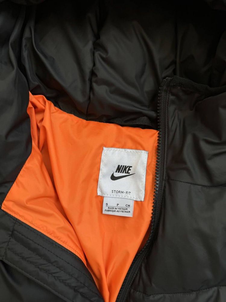 Мужской спортивный пуховик найк nike