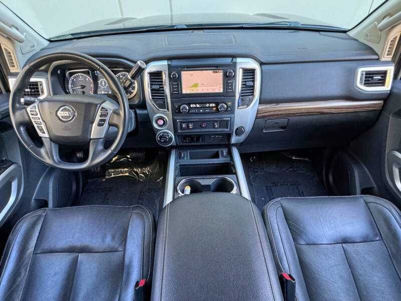 2019 Nissan Titan XD SL