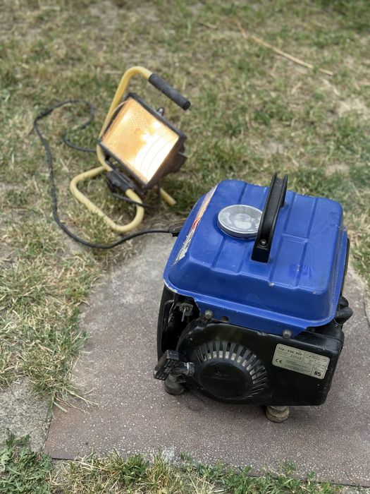 Генератор бензиновий 900Вт