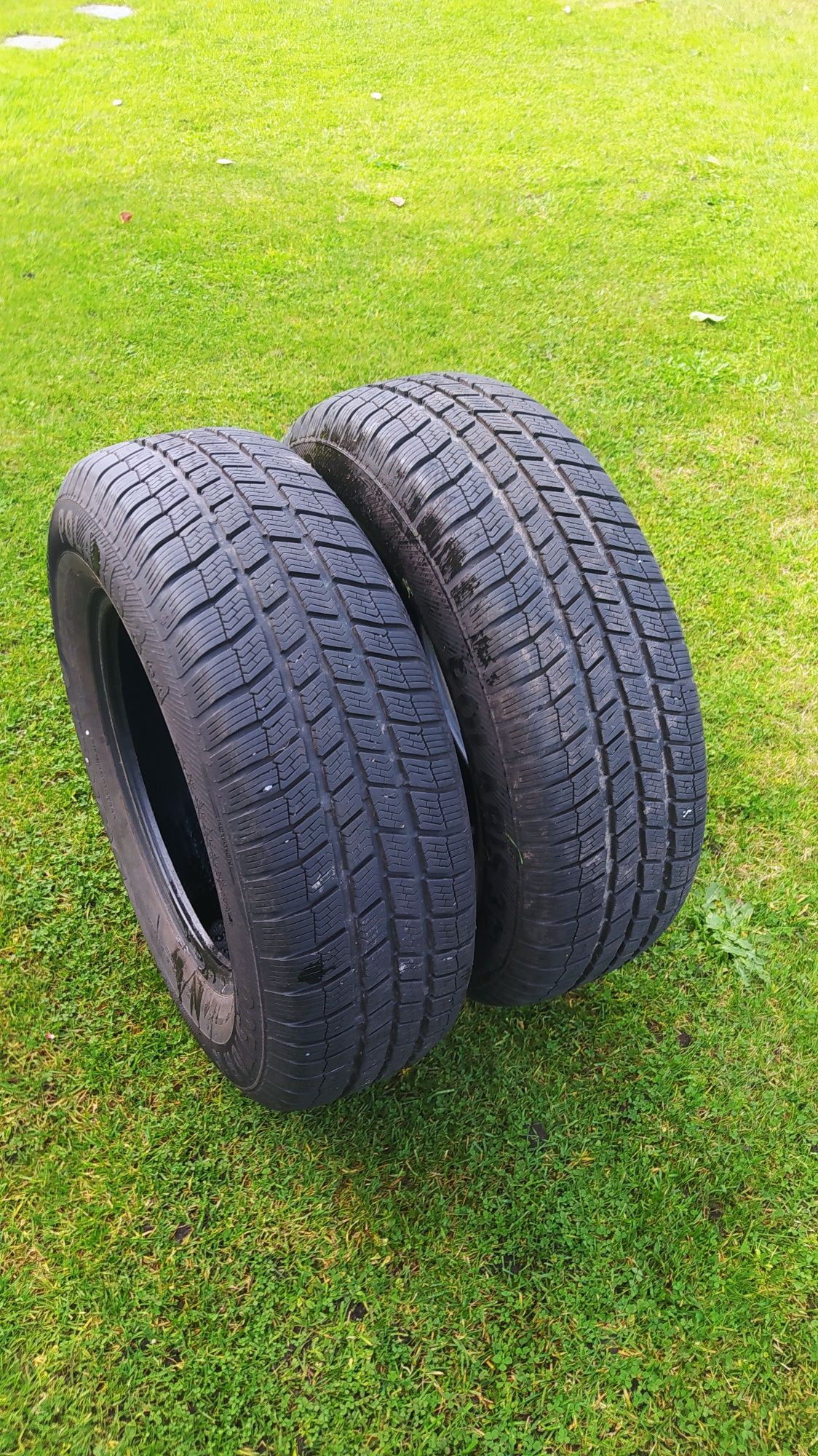 Opona zimowa Barum Polaris 3 225/70 R16