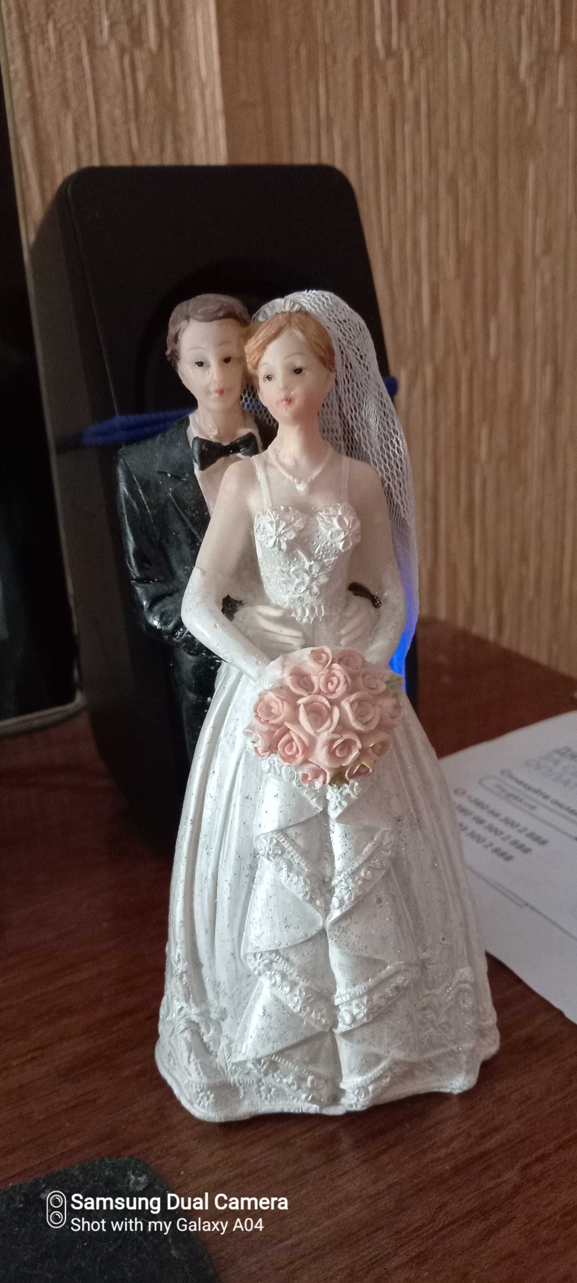 Статуэтка свадебная жених и невеста