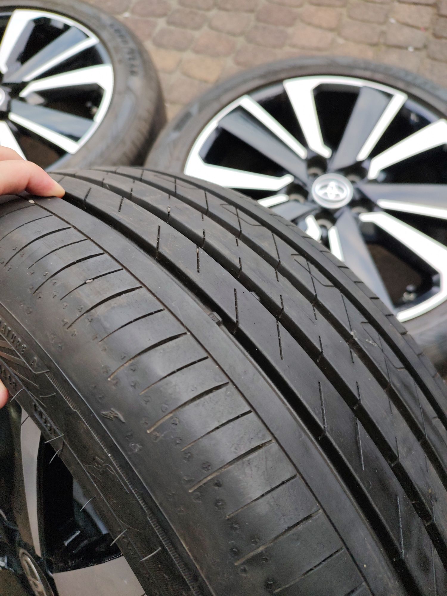 Koła letnie felgi 18 toyota Yaris cross Lexus ux 5x114,3 komplet kół