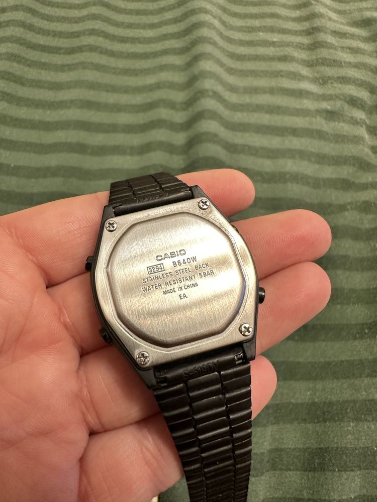 Годинник CASIO срочно! Vintage Edgy B640WB-1BEF