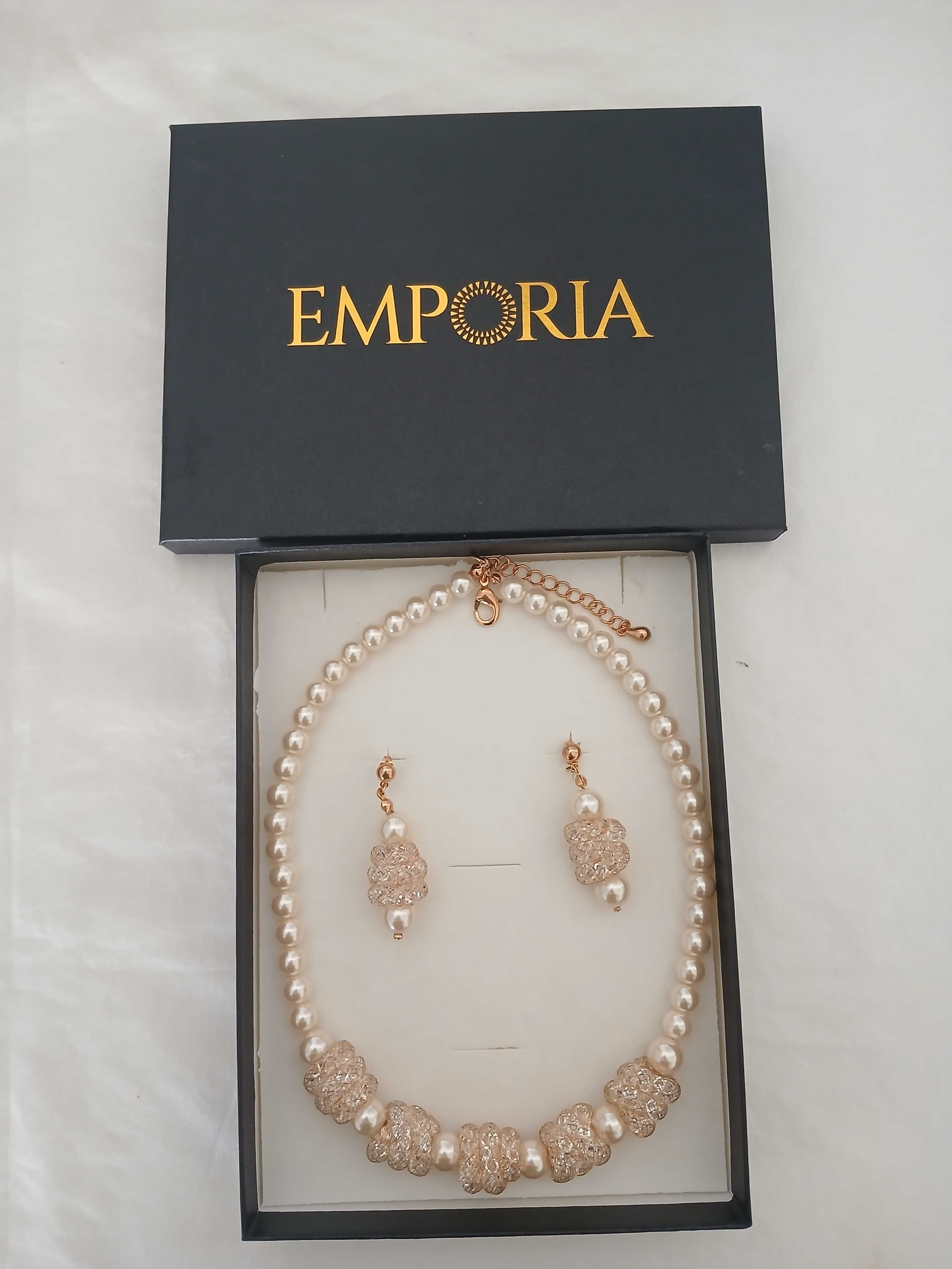 Conjunto colar e brincos com perolas - Marca Emporia