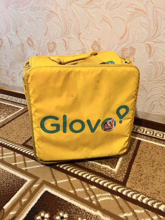 продам тремосумку Glovo