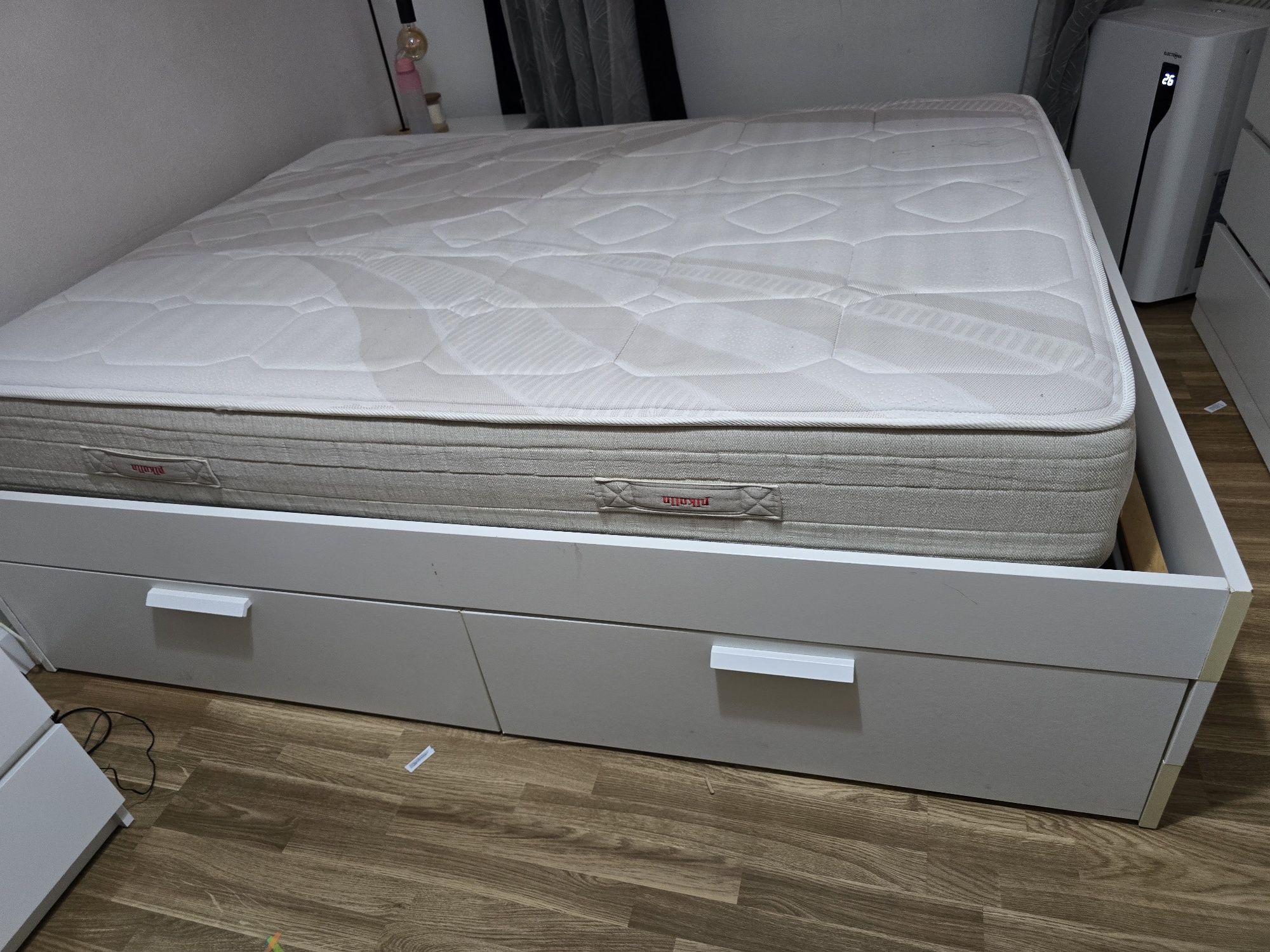 Cama com gavetas s/ colchão