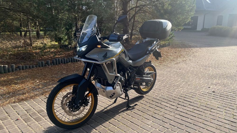 Honda Transalp honda transalp 750 xl zarejestrowany zamiana polski salon 3950km