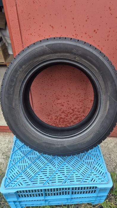 Продам Шини KUMHO ціна 1шт.
