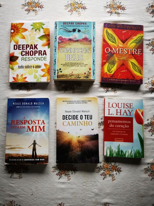 Livros auto conhecimento e espiritualidade  a 4 euros cada um.