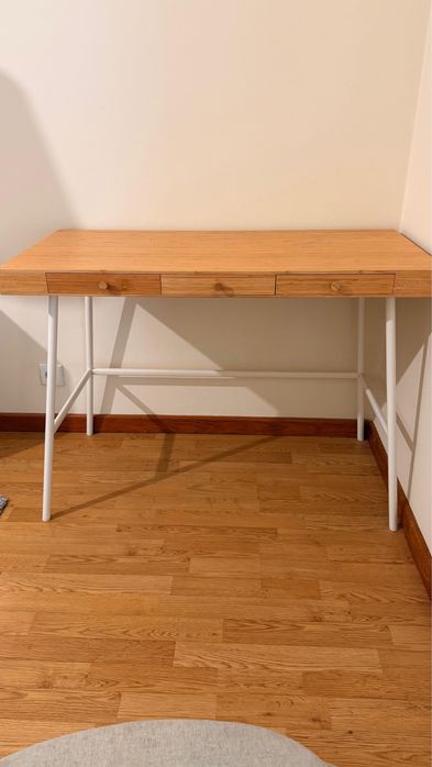 Secretária Lillasen IKEA