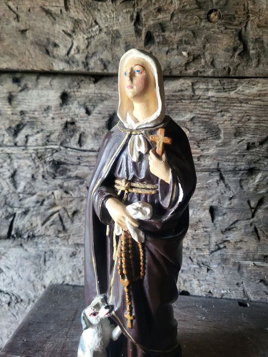 Stara figurka Święta Małgorzata