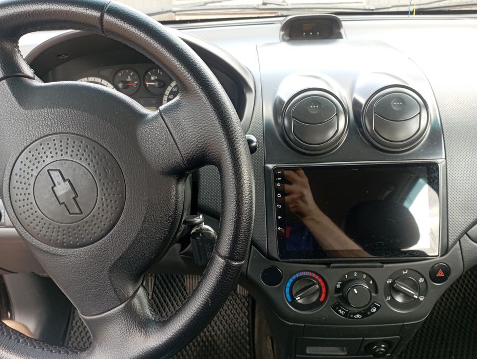 Продаю Шевроле авео