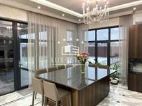 Продажа современного дома 425м²  в мраморе  с бассейном в  КГ БАЛАТОН