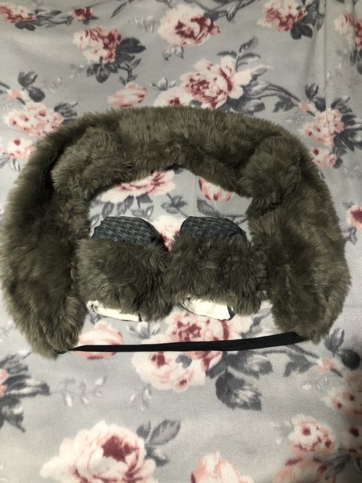 Mufki plus futerko na gondole