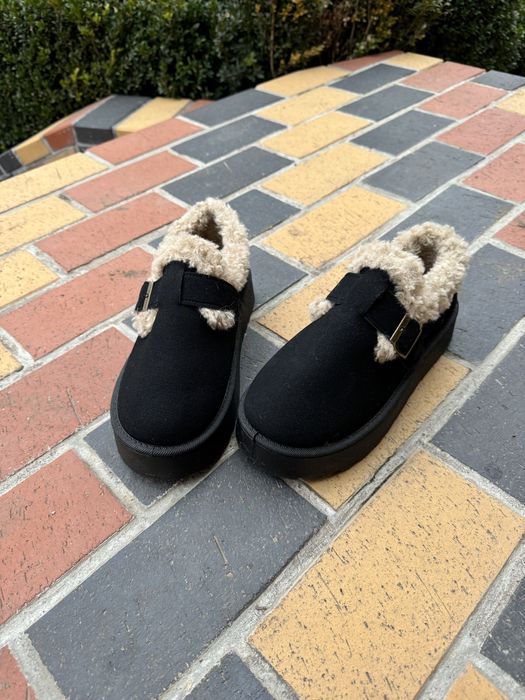 Продам зимові черевики