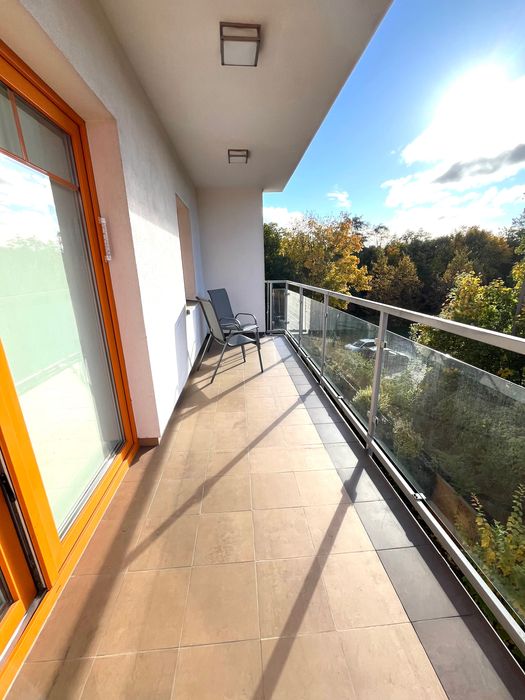 2 pokoje / 2 szafy / duży balkon / parking / piwnica /Winogrady/Sołacz