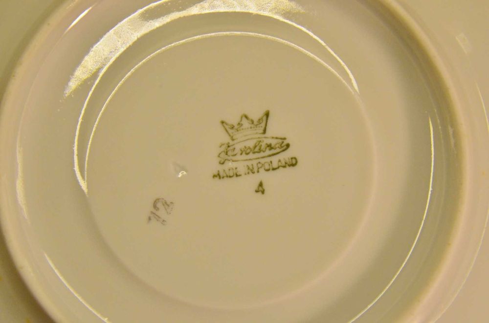 Filiżanki ze spodkami, fabryka Karolina, PRL