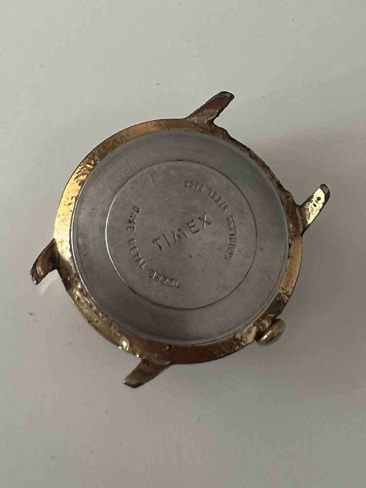 Stary zegarek Timex, nakręcany, średnica 35mm bez koronki