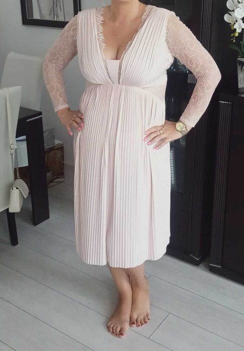 Piękna sukienka 40-42