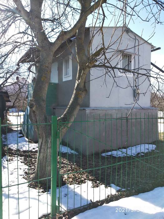 Продам дачну земельну ділянку