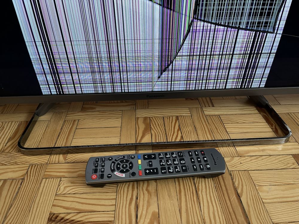 Telewizor Panasonic TX -50HX8 10E TV LED Pilot