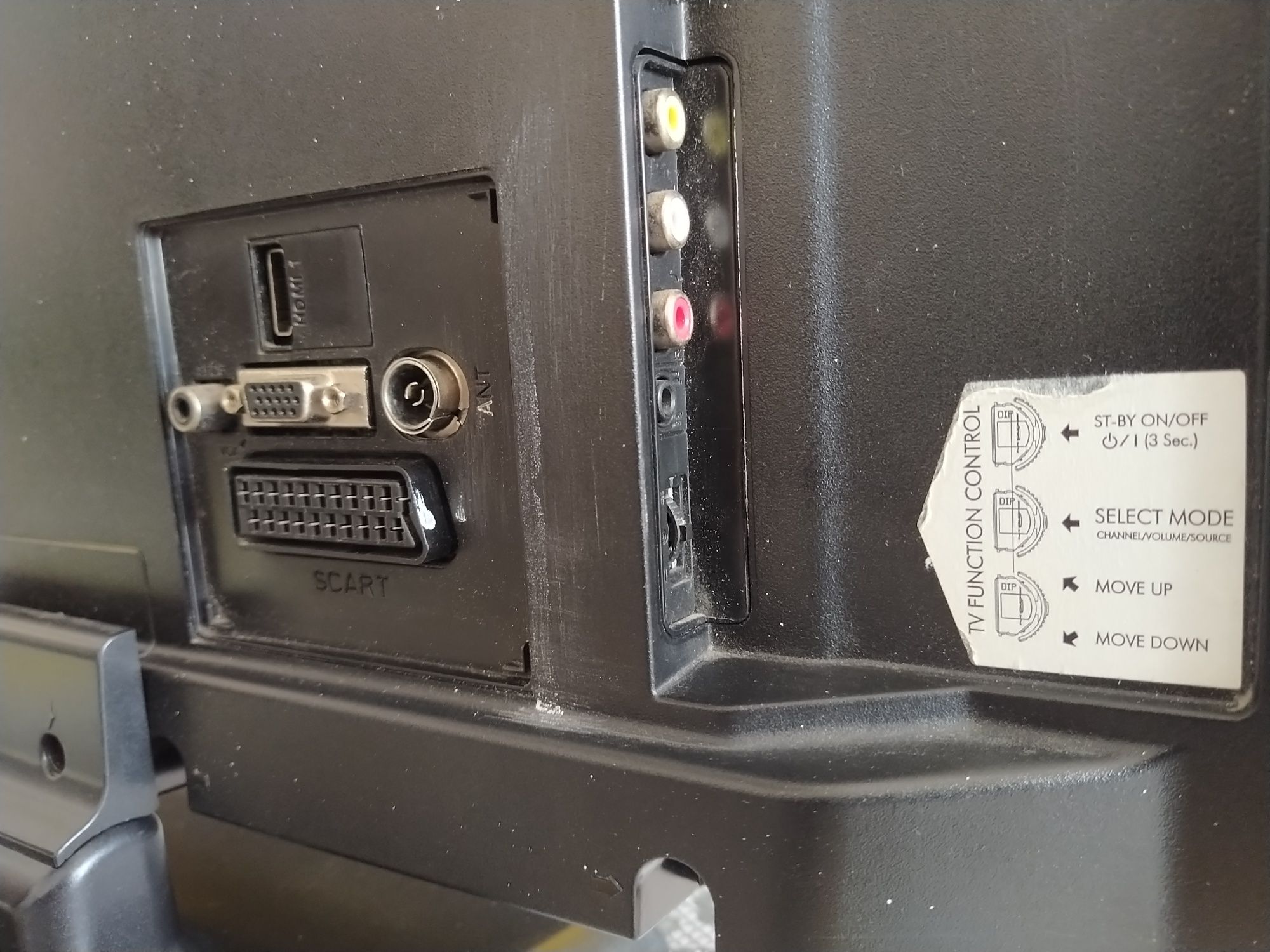 TV televisão monitor KUNFT casa quarto apartamento vivenda escritório.