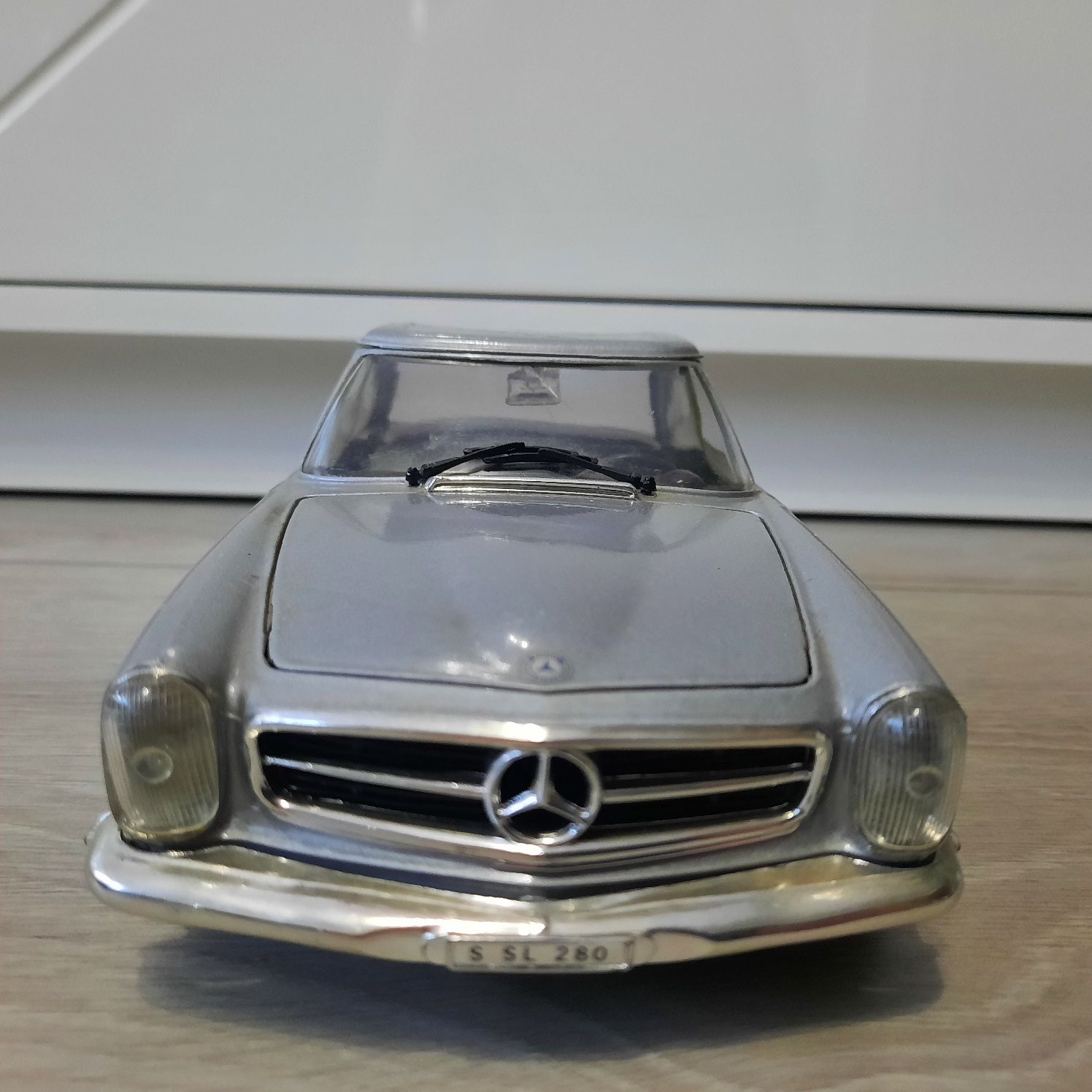 Auto Samochód Kolekcjonerski Mercedes-Benz 280 SL 1968 GIODI 1:18