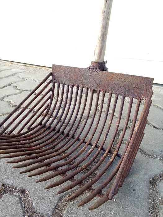 Ancinho ferro ou inox