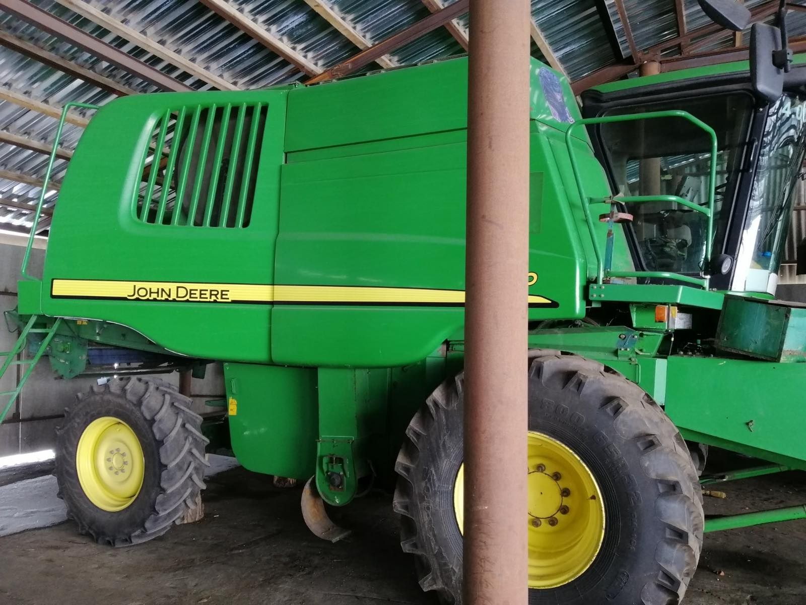 Комбайн John Deere W 650