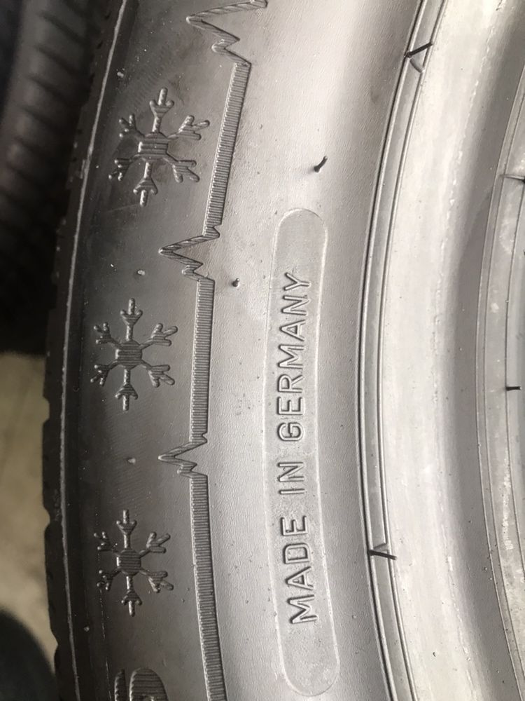 225/55/16 R16 Dunlop SP WinterSport 5 4шт зима