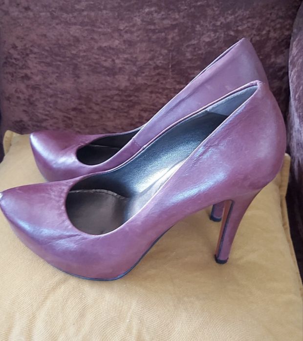 Sapatos bordeaux