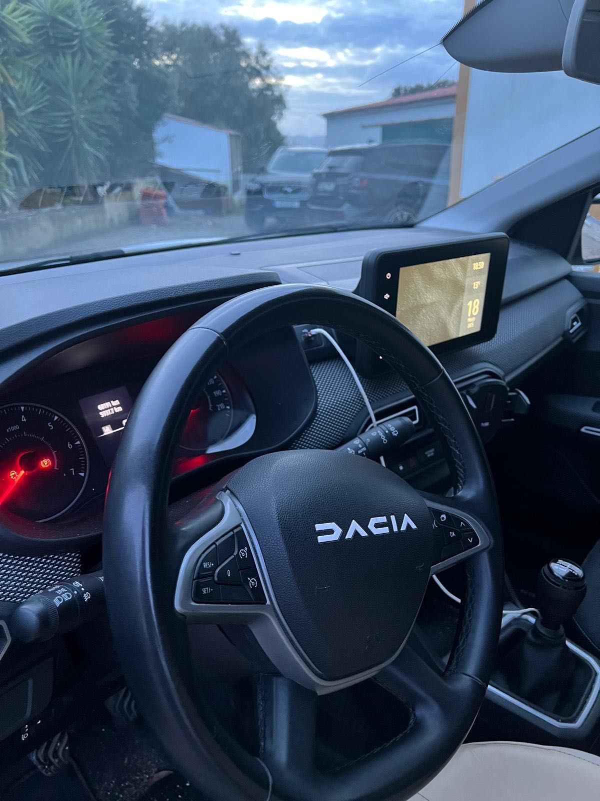 Viatura Dacia 7 lugares