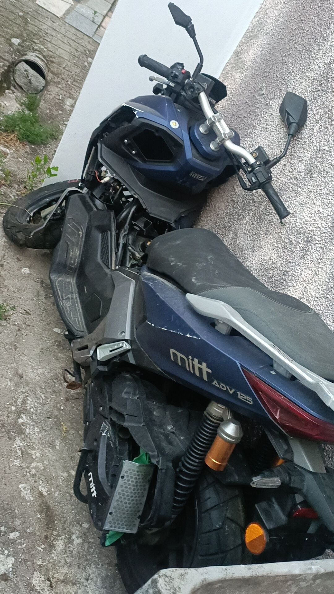 Mit 125 adv para peças acidentada