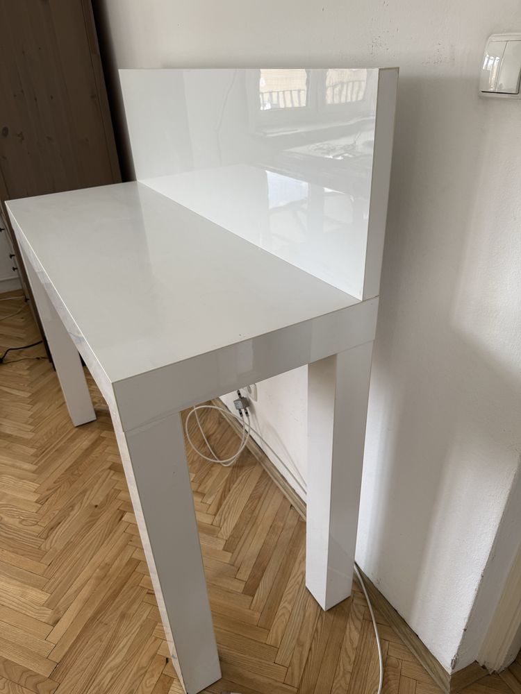 Regał biały błyszczacy pod TV 140cm x 50 cm
