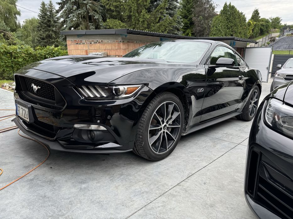 Ford Mustang GT 5.0 2017 maly przebieg 60tys - stan bardzo dobry