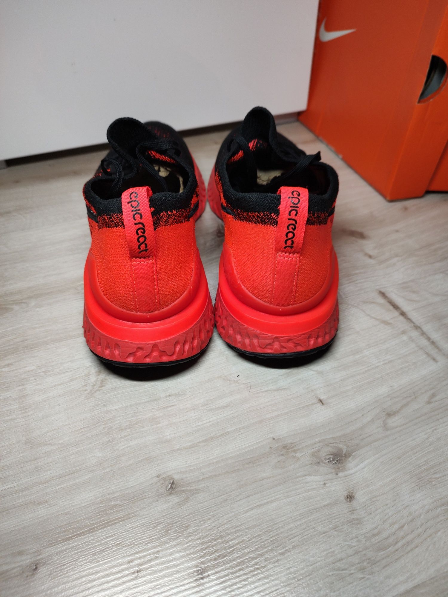 Buty Nike Epic React Flyknit 2 r. 46