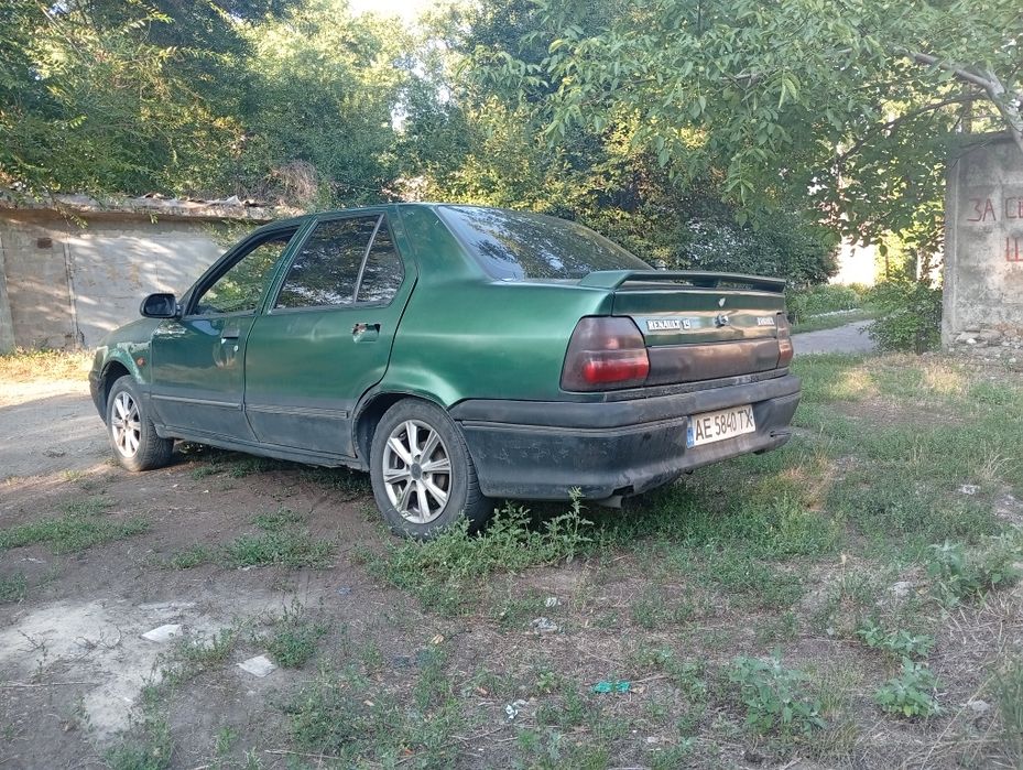 Продам Рено 19.на ходу ежедневно.