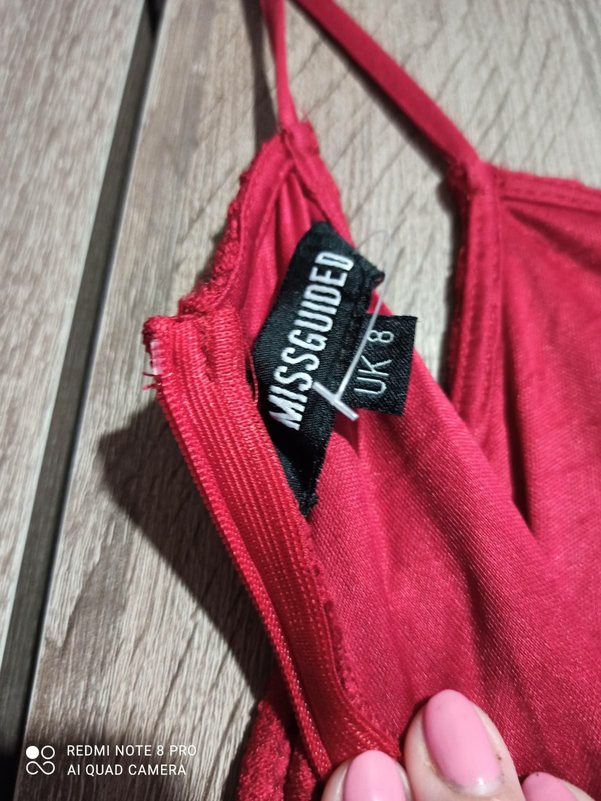 Платье кружевное новое Missguided красное мини размер 8/36