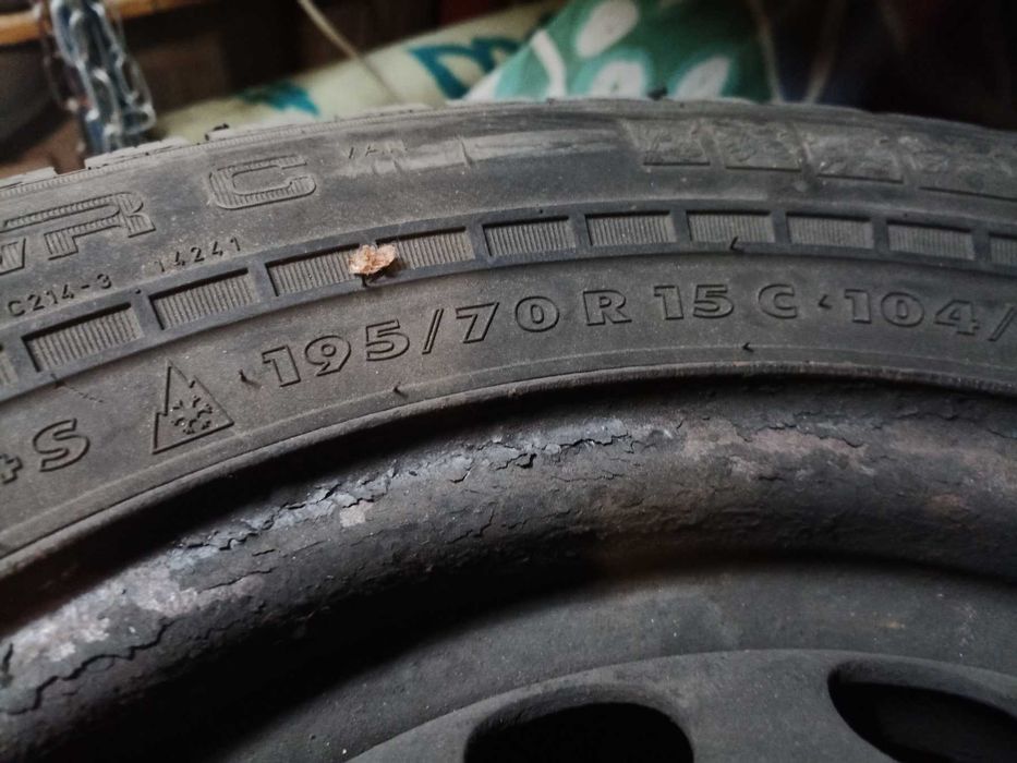 Шина Nokian WR C Van 195/70 R15C 104/102SКомпл- цена за штуку). Зима