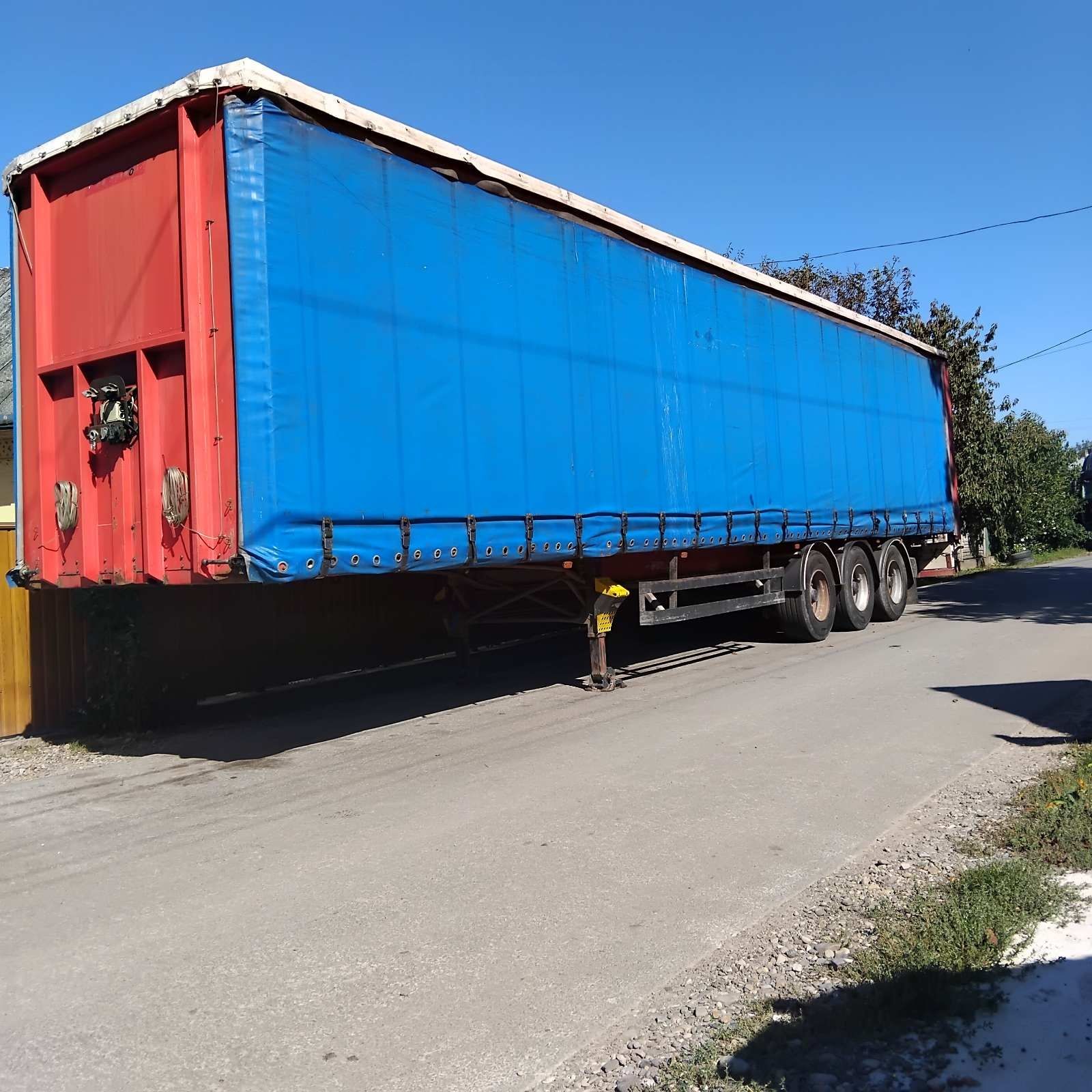 Напівпричеп Трейлор