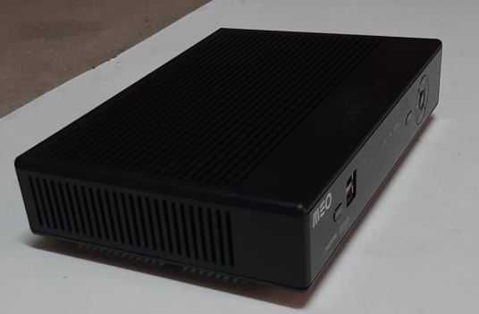 Recetor de TV fibra e jogos ARRIS MEO