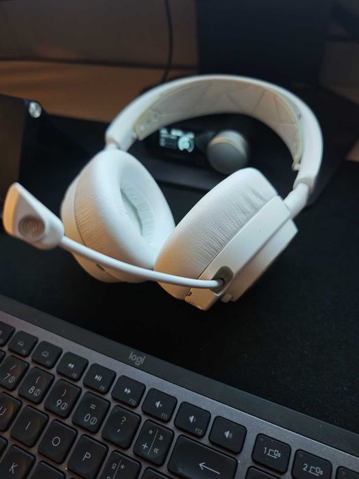 Steelseries Arctis Nova Pro Wireless Branco