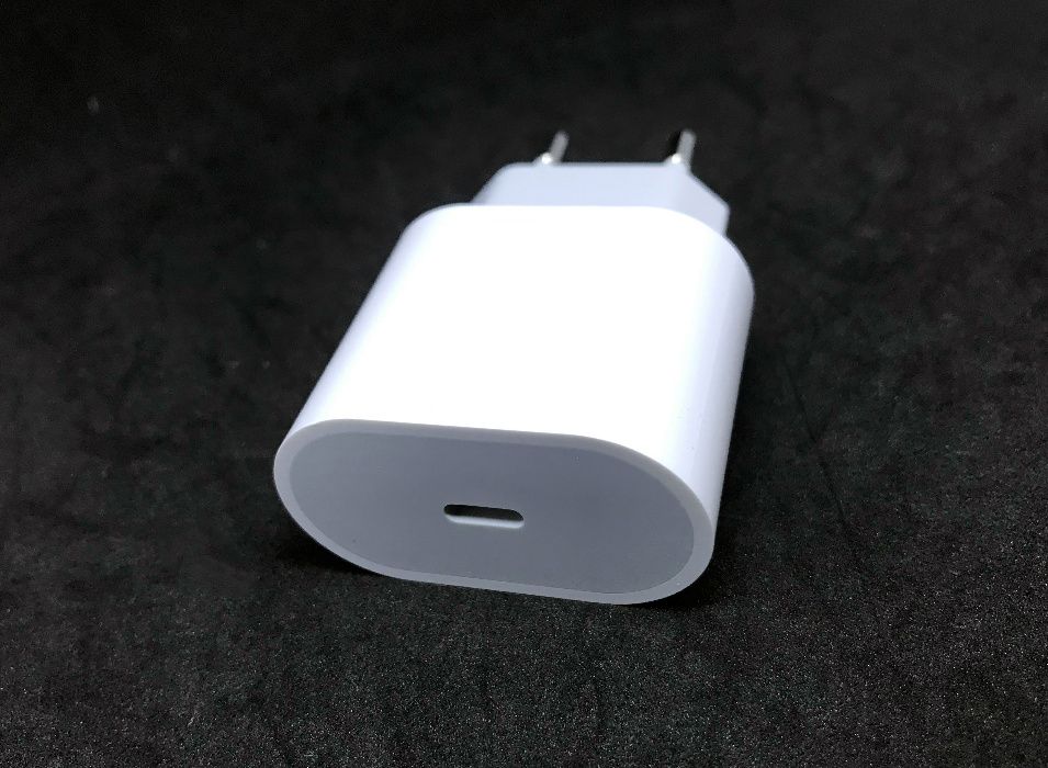 Carregador USB-C 20W para iPhone / Carregador Type-C 20W Fast Charging