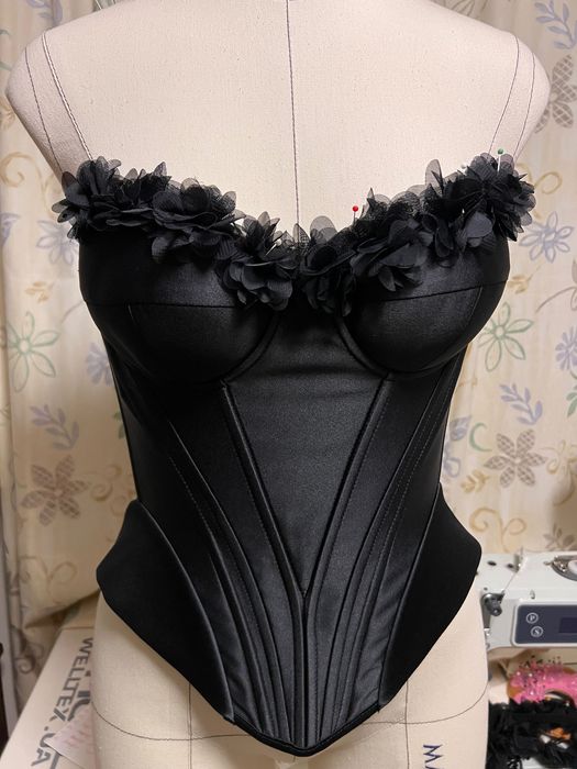 Корсет атласний  46р (L)